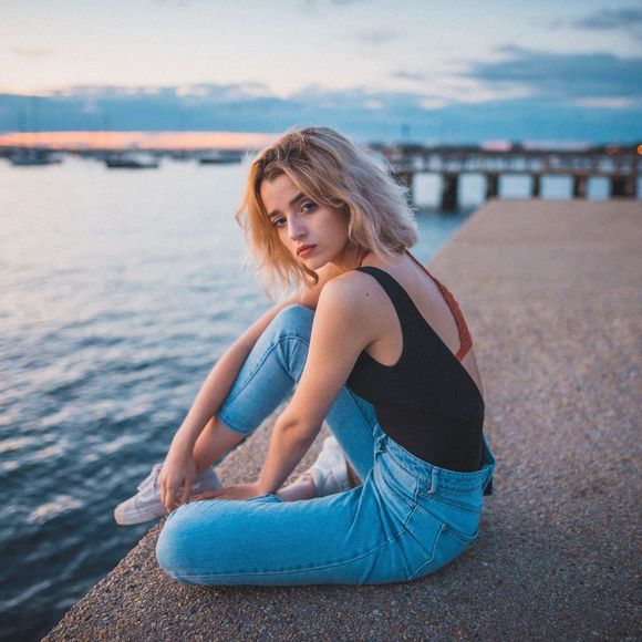 Meet your Posher, Ali - Picture 1 of 1